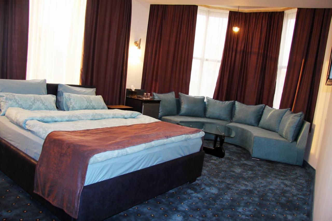 Nice Hotel Ереван Экстерьер фото